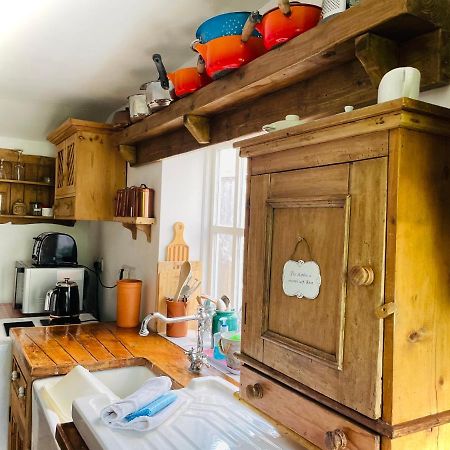 The Beehive, Ground Floor Apartment In Norfolk, No Shared Amenities Downham Market Εξωτερικό φωτογραφία