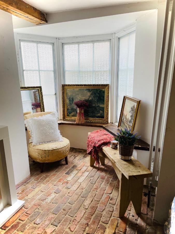 The Beehive, Ground Floor Apartment In Norfolk, No Shared Amenities Downham Market Εξωτερικό φωτογραφία
