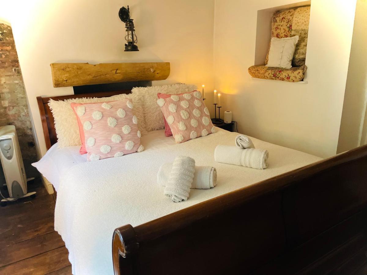 The Beehive, Ground Floor Apartment In Norfolk, No Shared Amenities Downham Market Εξωτερικό φωτογραφία