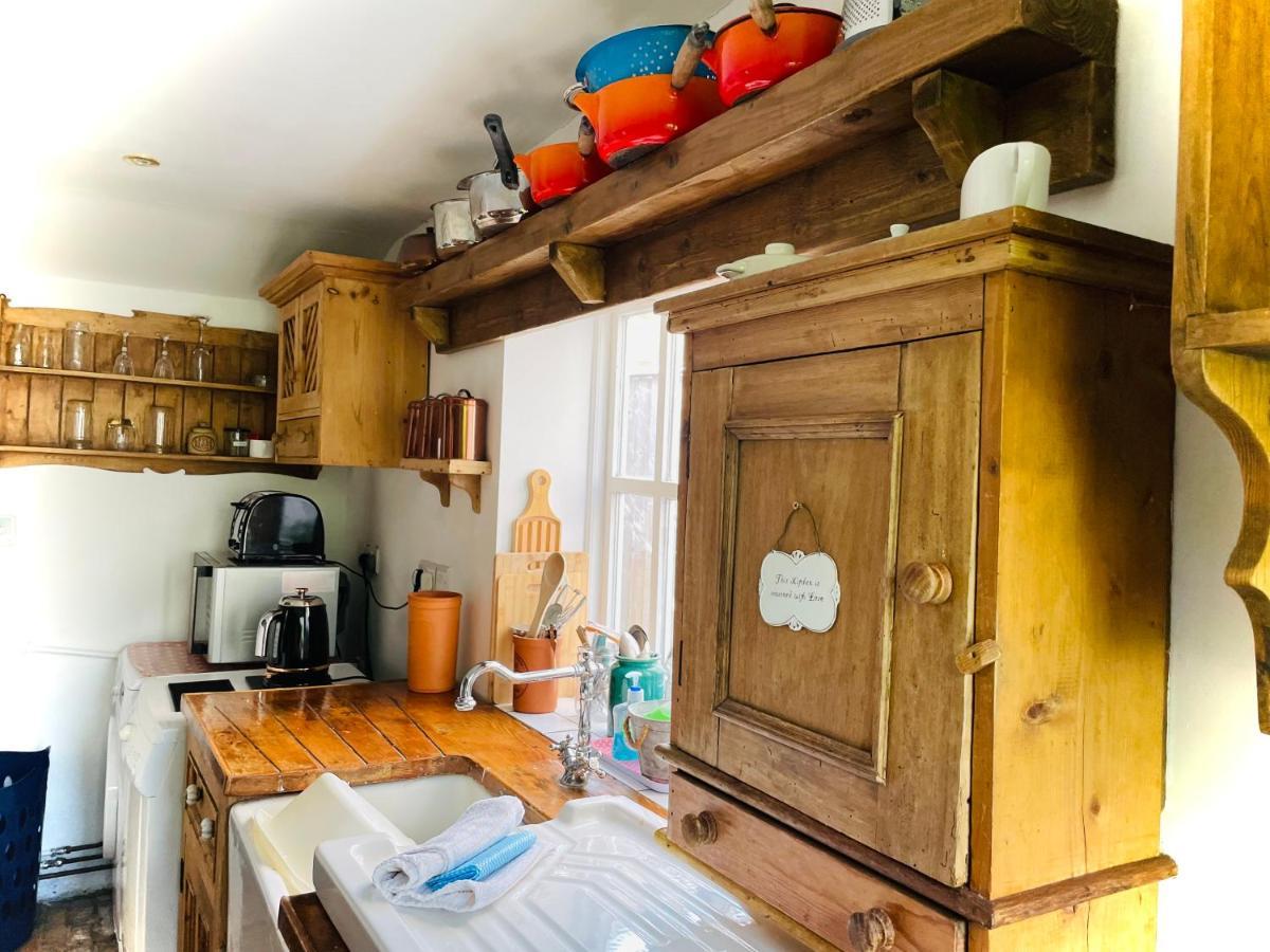 The Beehive, Ground Floor Apartment In Norfolk, No Shared Amenities Downham Market Εξωτερικό φωτογραφία