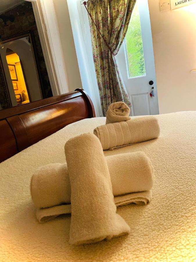 The Beehive, Ground Floor Apartment In Norfolk, No Shared Amenities Downham Market Εξωτερικό φωτογραφία
