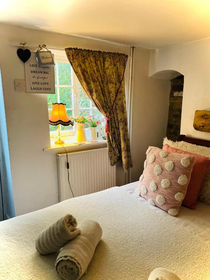 The Beehive, Ground Floor Apartment In Norfolk, No Shared Amenities Downham Market Εξωτερικό φωτογραφία