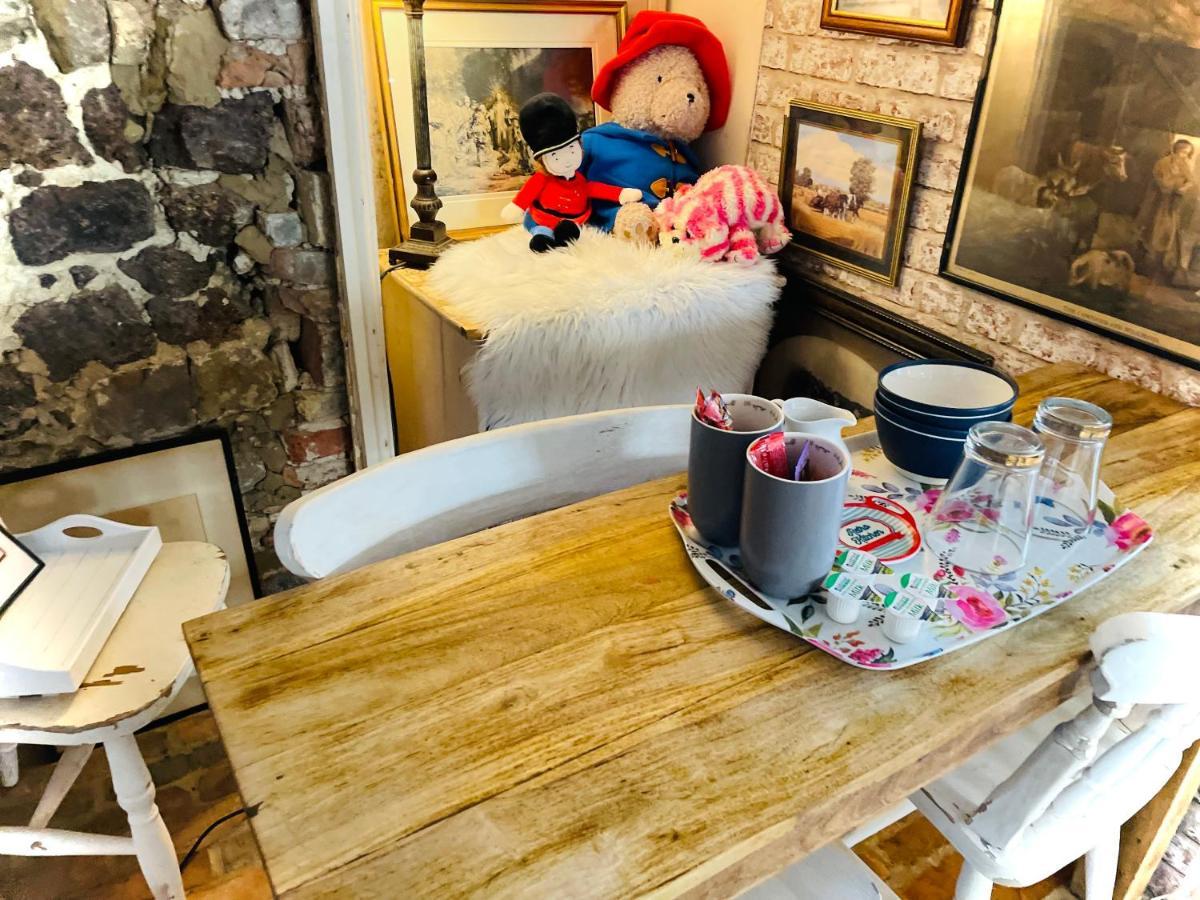 The Beehive, Ground Floor Apartment In Norfolk, No Shared Amenities Downham Market Εξωτερικό φωτογραφία