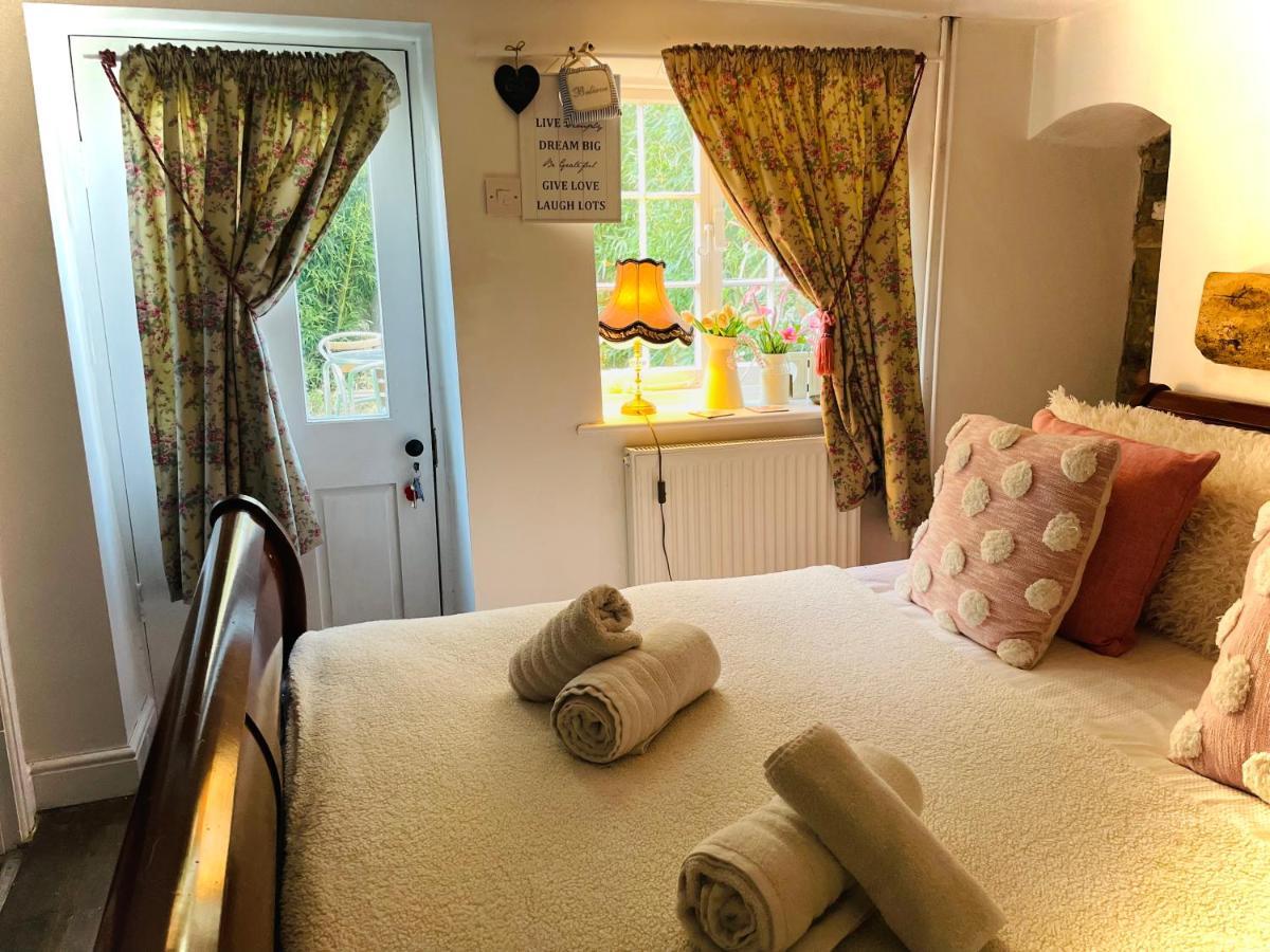 The Beehive, Ground Floor Apartment In Norfolk, No Shared Amenities Downham Market Εξωτερικό φωτογραφία